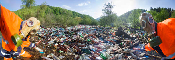 istock Special operation to clean up the river of debris 956560352