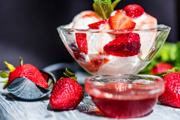 istock Strawberry ice cream with mint in bowl and jam 956571690