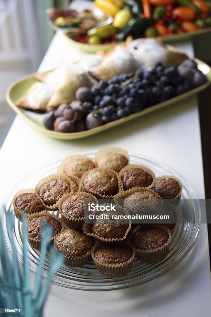 Pães e frutas frescas - Foto de stock de Abocanhar royalty-free