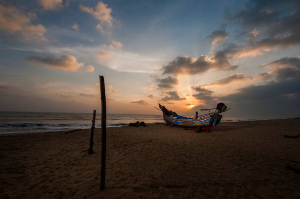 istock Thai fisherman boat 956720512