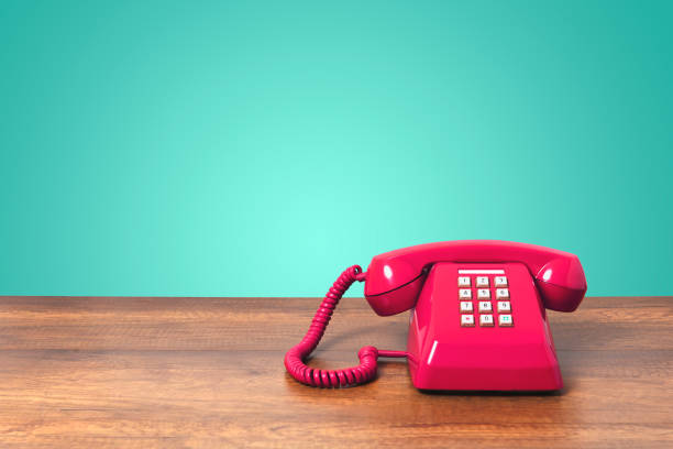istock Retro pink telephone 956721180