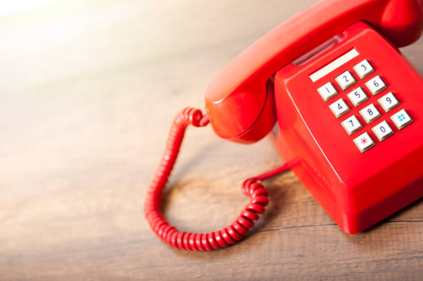 istock red retro telephone 956721254