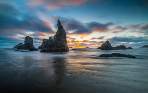 istock Low Tide at bandon Beach 956752212