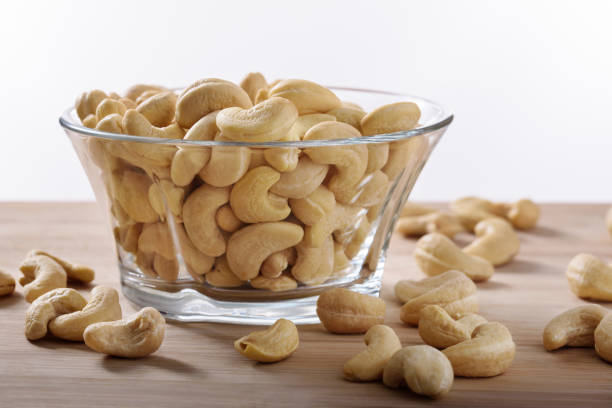 istock Bowl Of Raw Cashews 956769982