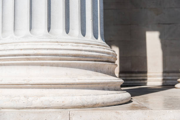 istock Close up of plinth in classical style architectural column 956788612
