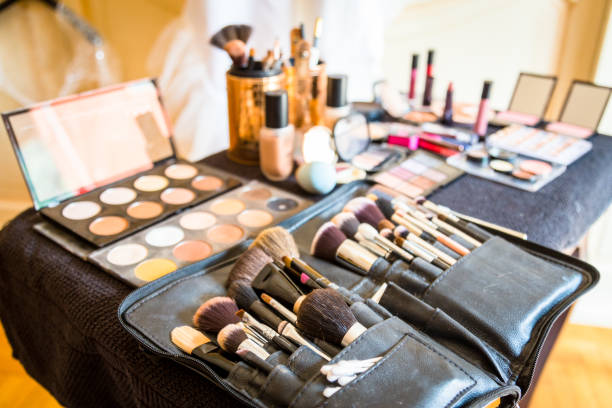 istock close-ups of professional set make-up brushes 956809214