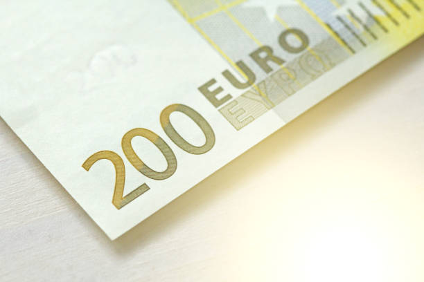 Two Hundred Euros. 200 Euro With One Note. 200 Euro.