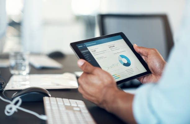 istock Business stats in the form of an app 956878656