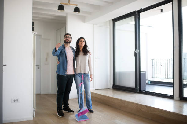 istock Couple in their new apartment 956885260