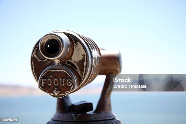 Foco - Fotografias de stock e mais imagens de Foco - Conceito - Foco - Conceito, Olhar Através da Janela, Lente