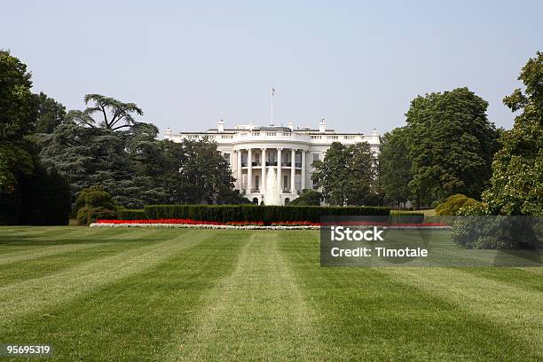 Das White House Stockfoto und mehr Bilder von Aufnahme von unten - Aufnahme von unten, Eleganz, Farbbild