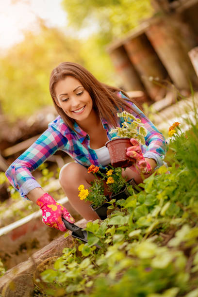 istock Gardener Girl 956963100