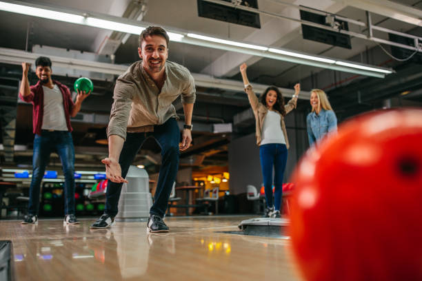 istock He's the king of bowling 956989202