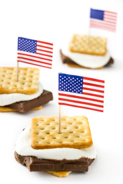 istock Homemade smore and USA flag 956993518