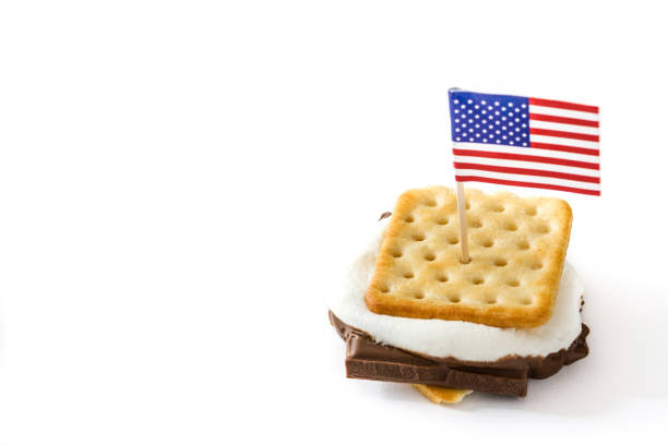 istock Homemade smore and USA flag 956994030