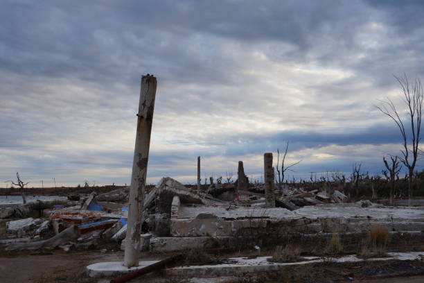 istock Ruins of Epecuen ghost town 957031652