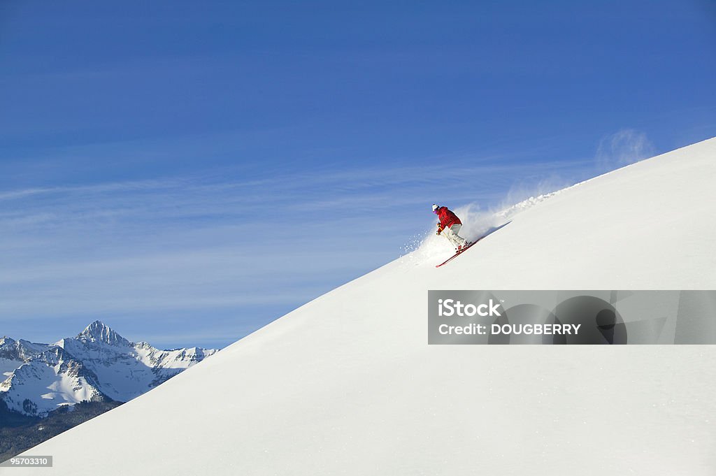 Esquiador en fresca de polvo - Foto de stock de Telluride libre de derechos