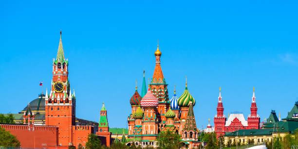 istock Moscow Kremlin Red Square and Saint Basil s Cathedral. 957086988