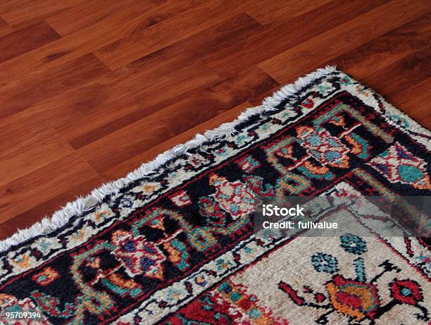 Orientalischer Teppich Stockfoto und mehr Bilder von Hartholz - Hartholz, Perserteppich, Teppich