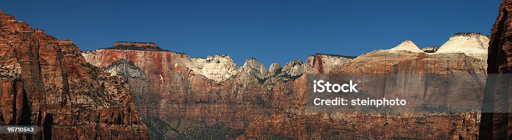 Zion Canyon Panorama - Foto de stock de Arenito royalty-free