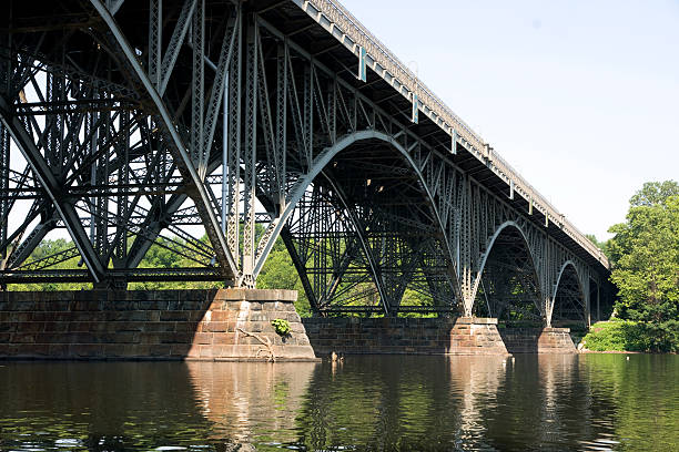 istock Strawberry Mansion Bridge and Schuylkill River 95710961