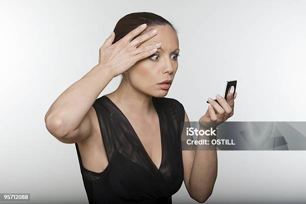 Bella Donna Asiatica Processo Dinvecchiamento - Fotografie stock e altre immagini di Trucco per il viso - Trucco per il viso, Adulto, Adulto in età matura