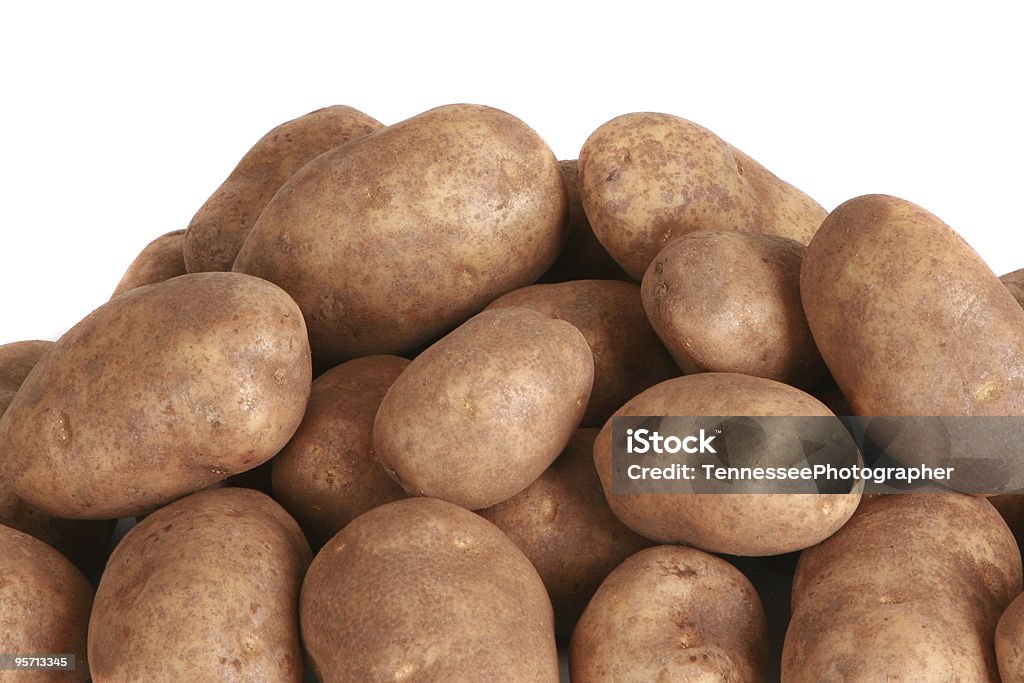 Conjunto batatas isoladas sobre um fundo branco - Royalty-free Batata Castanho-Avermelhada Foto de stock