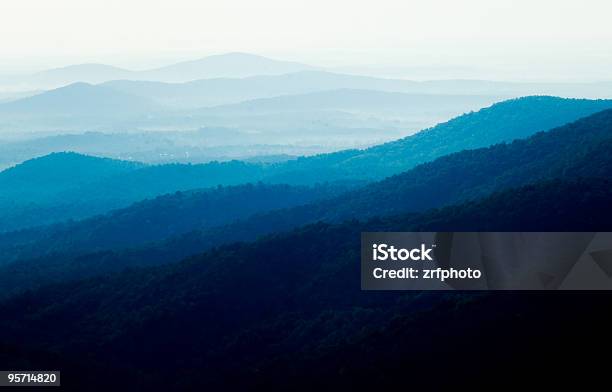 Parque Nacional Shenandoah Foto de stock y más banco de imágenes de Aire libre - Aire libre, Appalachia, Color - Tipo de imagen