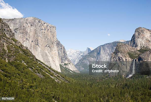 Parco Nazionale Di Yosemite - Fotografie stock e altre immagini di Ambientazione esterna - Ambientazione esterna, California, Composizione orizzontale