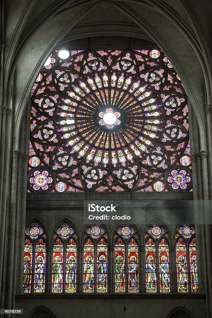 Troyes (Champagne, França)-Catedral de interior, Vitral windows - Royalty-free Troyes - Região de Champagne Foto de stock