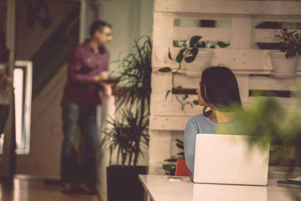 istock Secretary listening to colleagues 957163102