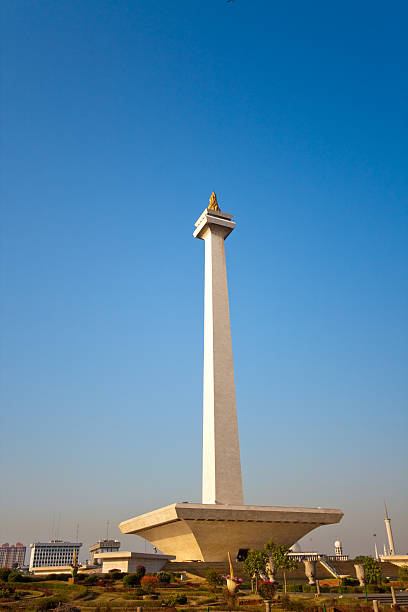 джакарта's национальный памятник - national monument стоковые фото и изображения