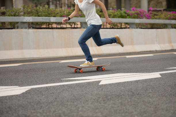 istock Skateboarder sakteboarding on highway 957167134