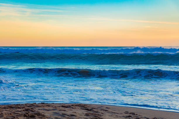 istock Exotic blue tropical ocean / sea tropical scenery. 957177724