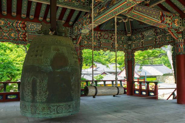 istock Korean Buddhist temple big bell 957208450