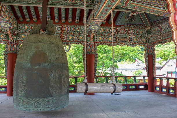 istock Korean Buddhist temple big bell 957208466