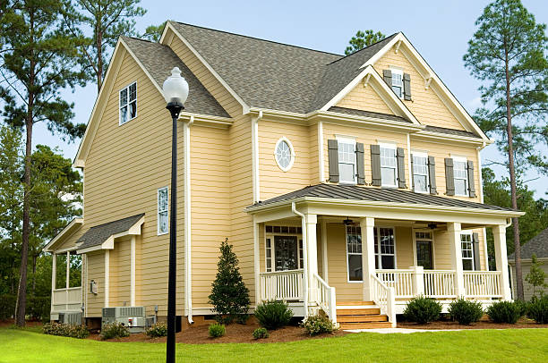 istock Beautiful Suburban Home 95727395