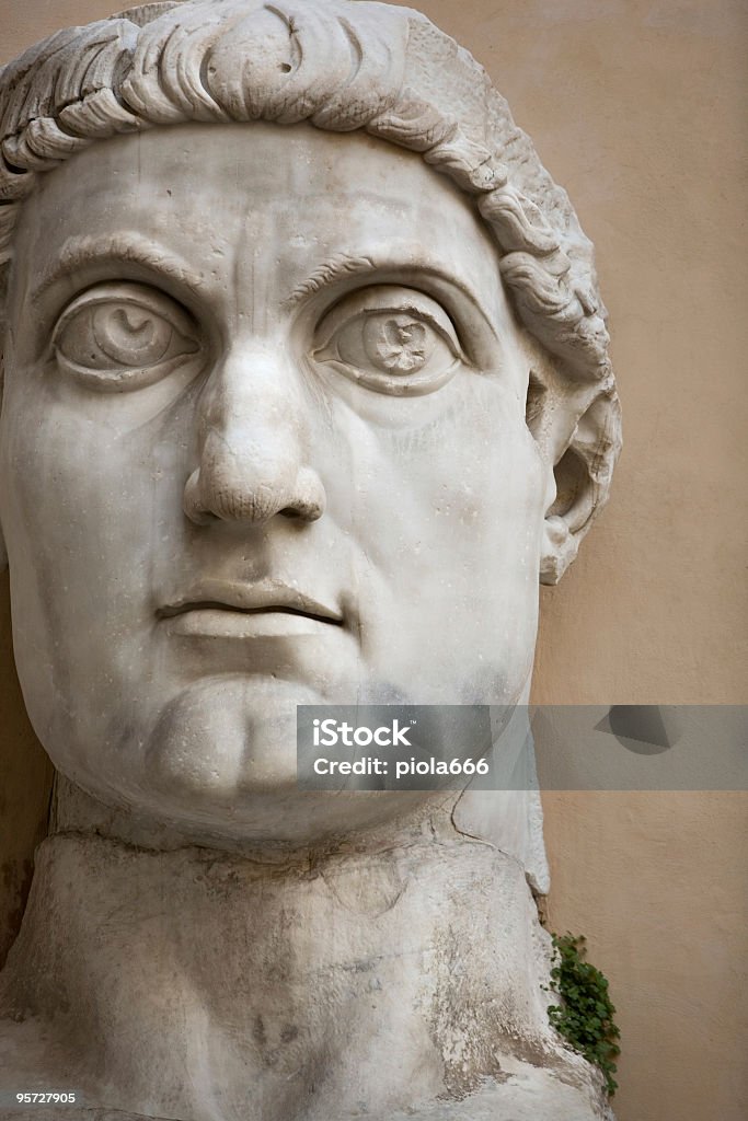 Cara do Imperador Constantino - Royalty-free Estátua Foto de stock
