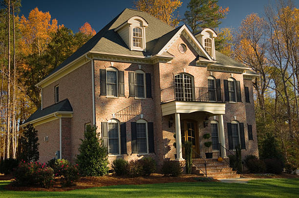 istock Beautiful Suburban Home 95729050