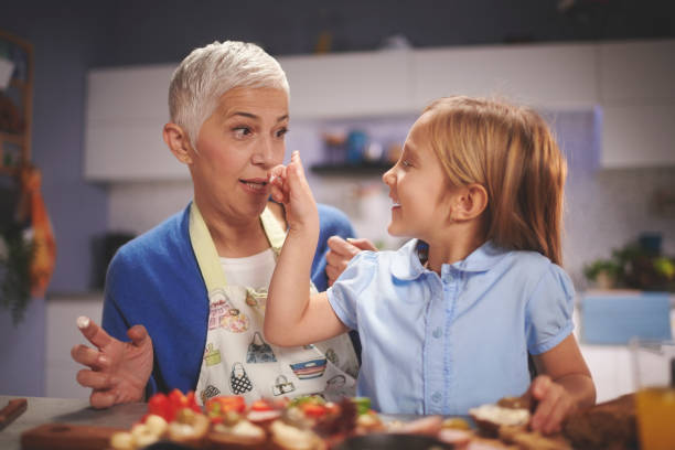 istock Family in the kitchen 957294904