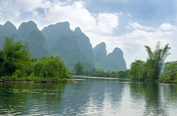 istock Ulong river near Yangshuo 95729699