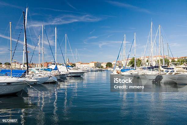 Porec Гавань — стоковые фотографии и другие картинки Без людей - Без людей, Береговая линия, Богатство