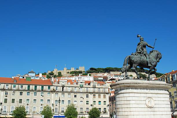 istock Sao Jorge Castle in Lisbon, Portugal 95730471