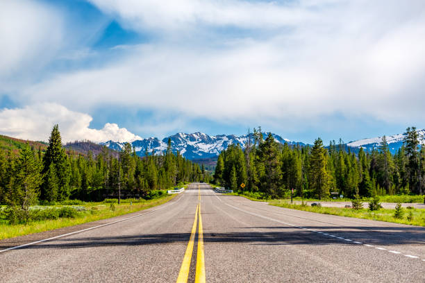 istock Road from Yellowstone to Grand Teton 957333830