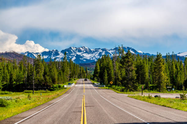 istock Road from Yellowstone to Grand Teton 957333834