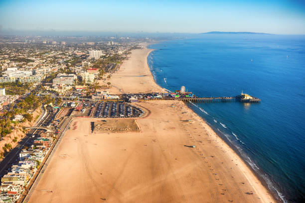 istock Santa Monica Pier 957350696