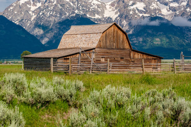 istock Old barn in Grand Teton Mountains 957352082