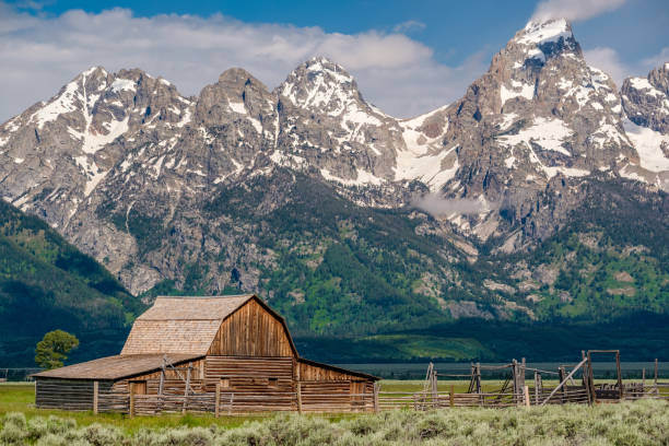 istock Old barn in Grand Teton Mountains 957352426