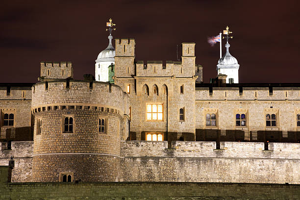 istock Tower of London 95736392