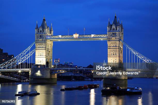 Tower Bridge London Stockfoto und mehr Bilder von Abenddämmerung - Abenddämmerung, Architektur, Britische Kultur